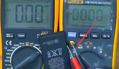 Cách sử dụng đồng hồ vạn năng để kiểm tra điện áp pin điện thoại di động Xác định cực tính của đầu dò - Cách sử dụng đồng hồ vạn năng để kiểm tra điện áp pin điện thoại di động